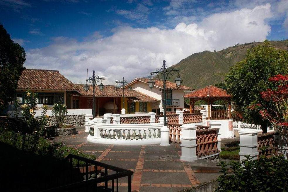 Uzhupud Garden Hotel & Lodge Paute Exteriér fotografie